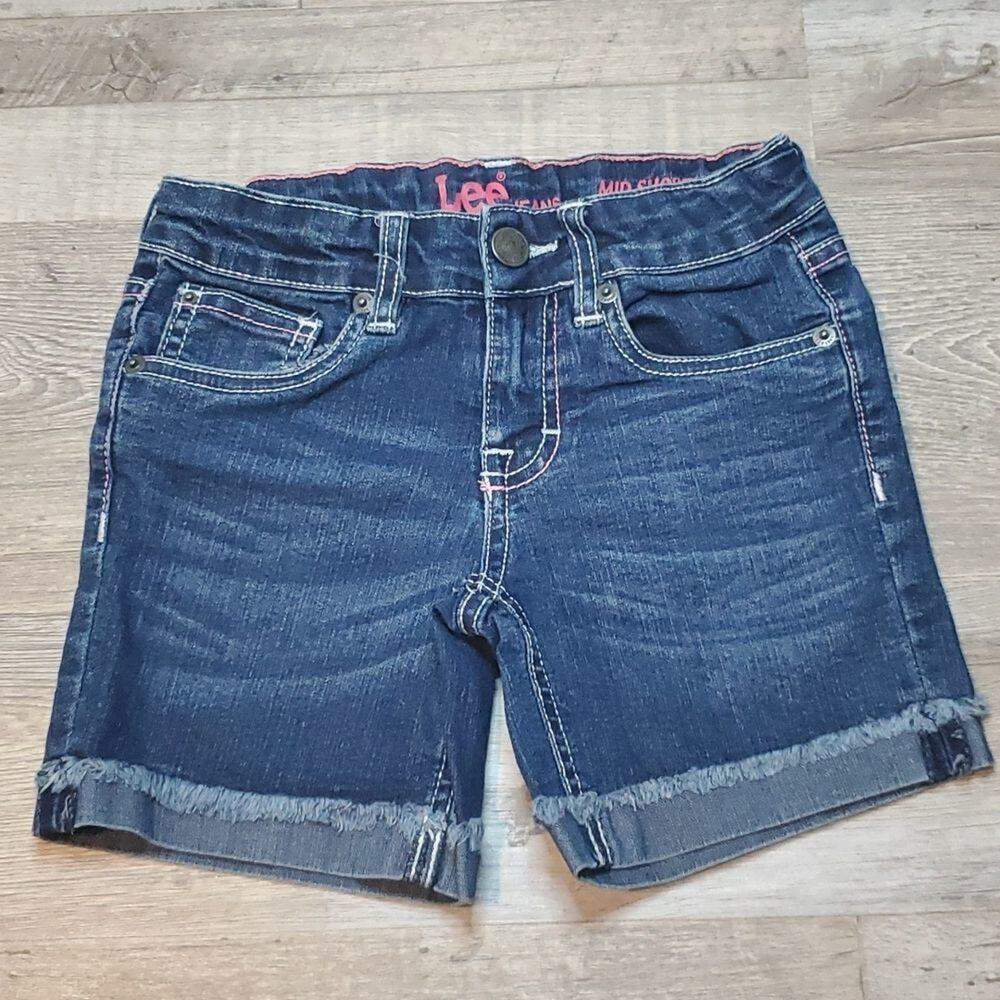 Lee size 7 girls mid shorts with floral embroidered back pockets